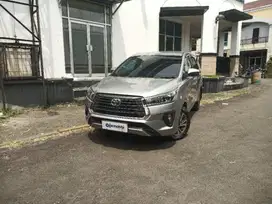 Pajak Panjang - TOYOTA KIJANG INNOVA 2.0 V BENSIN M/T 2021 SILVER