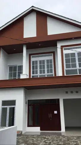 DIJUAL RUMAH SIAP HUNI 2 LANTAI