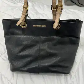 Preloved Michael Kors  Tote Hitam (Black) Original