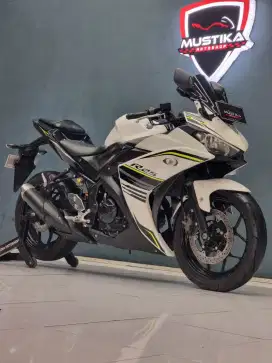 TERMURAH‼️ YAMAHA R25 TH 2017 WHITE SOLID. MULUS NOMINUS