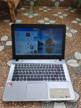 Laptop Asus Amd a4-9125 Ram 4gb ddr4 seribaru siap pake ktk mnus(Nego)