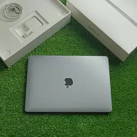 Macbook Air 13inch M1 2020 RAM 8GB SSD 256GB fullset ori ex iBox