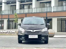 Honda freed (2013)