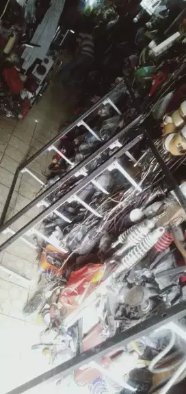 Slhkn plh slh 1 dr rak besi 4 susun LKP papan UK T75/L80/P135cm cptdpt