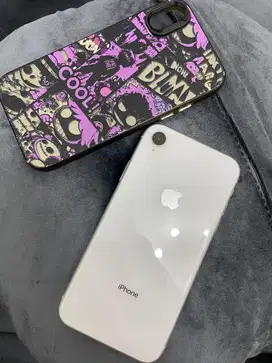 iPhone XR 128 GB EX INTER ALL OPERATOR SEMUA JARINGAN BISA SIAP PAKAI