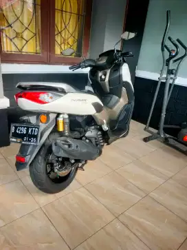 NMAX abs 155 warna putih tahun 2021