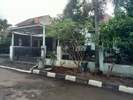 Rumah dikontrakan dikomplek ,Satu Pintu ,depan Mesjid