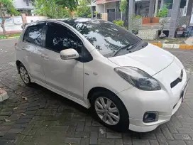 TOYOTA YARIS E AT 2013 LOW KM