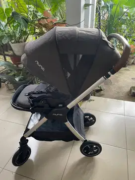 Stroller nuna triv