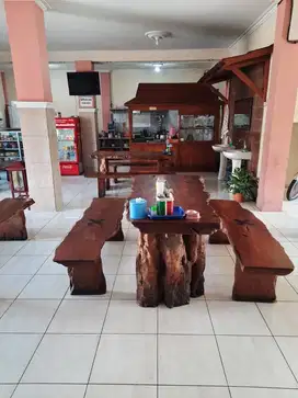 DIJUAL RESTAURANT 2 LANTAI DI JL PROPINSI TEMANGGUNG  full furnished