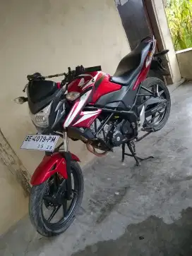 Honda CB150R thn 2014