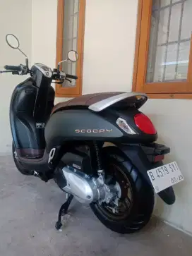 KM 2RB! NEW SCOOPY PRESTIGE KEYLESS HITAM DOFF PAJAK PANJANG KAYA BARU