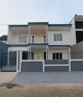 Rumah baru dalam komplek di Larangan nempel Joglo