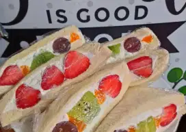 Sandwich fruity manis,sehat dan segar