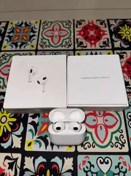 AirPods (3rd generation) with Lightning Charging Case