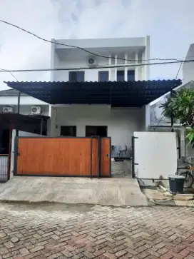 Villa Bintaro rumah sudah renovasi siap huni strategis dekat sektor 9