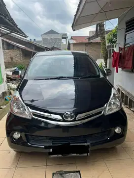 DIJUAL TOYOYA AVANZA HITAM MANUAL TYPE G 1.3 cc