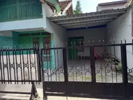 Rumah di kontrakan gamping