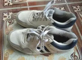 Sepatu original North Star