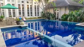 Rumah mewah tanah luas di Sektor 8 Bintaro Jaya