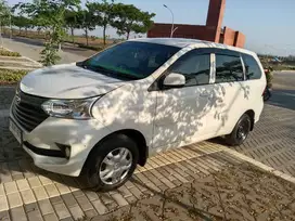 Over Kredit Daihatsu Xenia 2017 Bensin KM Rendah