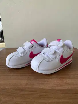 Sepatu anak Nike cortez size UK 7.5