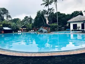 VILLA DI HOTEL INDO ALAM PUNCAK KOTA BUNGA GREEN APPLE KOLAM RENANG