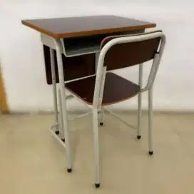 Set Meja Belajar Sekolah