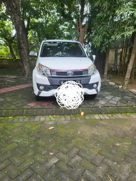 Toyota rush 1.5 TRD sportivo ultimo bensin putih