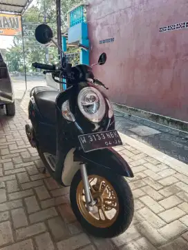 Scoopy Prestige Istimewa