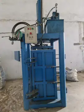 Mesin press dan mesin kupas botol  plastik PET.HDPE.PE Emberan