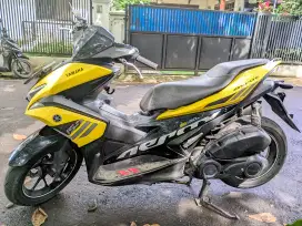 yamaha aerox 2018 kuning