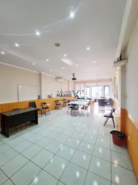 Disewakan Ruko Central Park Raya Mulyosari Langka