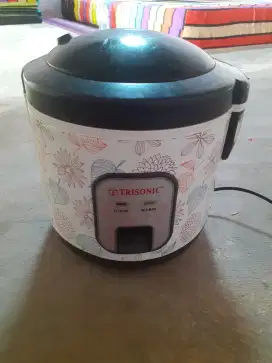 Magicom masak nasi