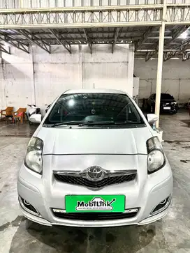 DP 3 JUTA - Yaris 1.5 E Bensin-AT 2011