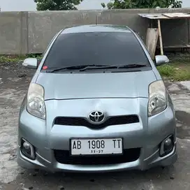 2012 Toyota Yaris S LTD AT