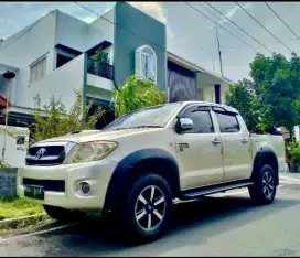 Jual Toyota Hilux 3.0 G.Double cabin 4x4 th.2011 manual.