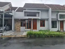 Rumah bagus di cluster elite pabelan kartasura solo