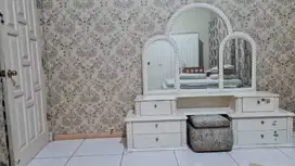 Meja Rias 6 Laci (Bekas)