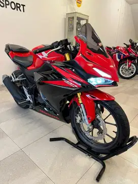 New Honda CBR 150R K45R V4 tahun 2023 warna Merah Hitam CBR 150 CC Red