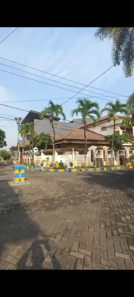 Dijual Rumah lokadi strategis di surabaya timur