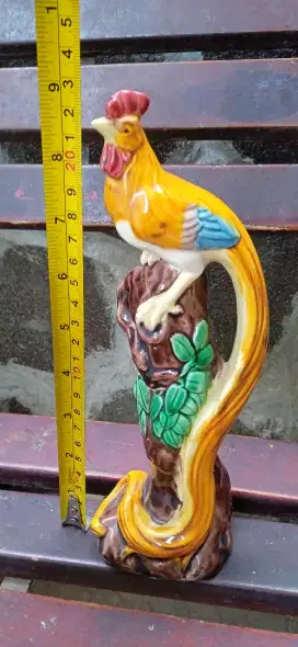 Pajangan patung ayam