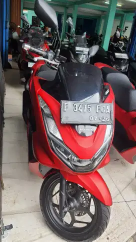 E New pcx 160 abs  muluz dan brgaransi