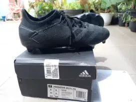 Sepatu Sepak Bola PREDATOR 20.3 L FG