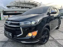 Toyota innova Venturer 2020 diesel AT