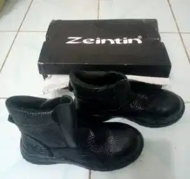 Jual Safety Shoes Zeintin