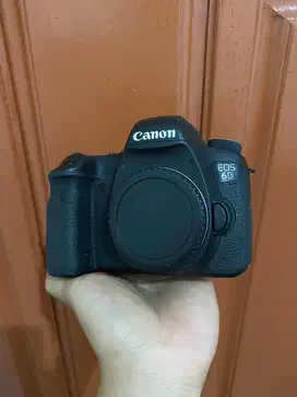 Canon 6d body only like new