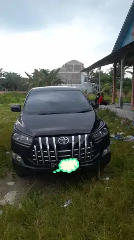 Dijual mobil kijang Inova reborn tahun 2019 type 2.0V dijamin mulus