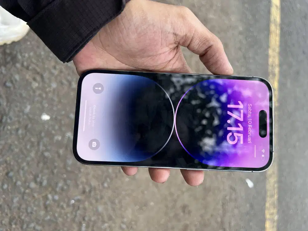 Tawarin Iphone 14 PM, Serius Minat