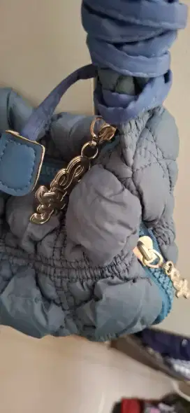 Tas selempang wanita